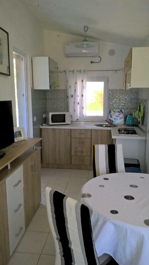 Apartment Kamelia Vir Extérieur photo