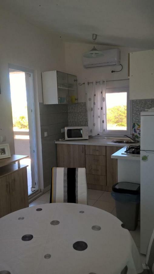 Apartment Kamelia Vir Extérieur photo